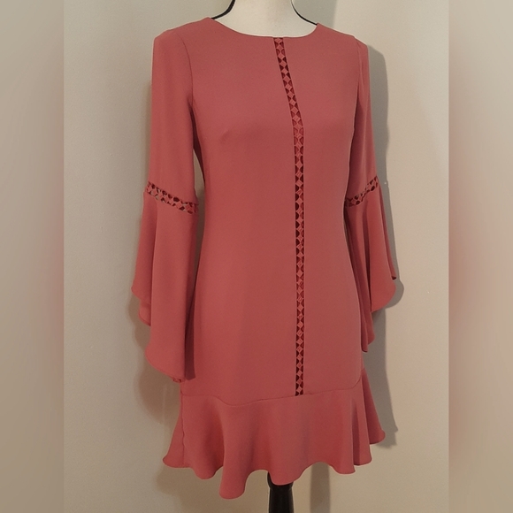 *FINAL SALE* White House Black Market Bell Sleeve Shift Dress - Picture 5 of 10